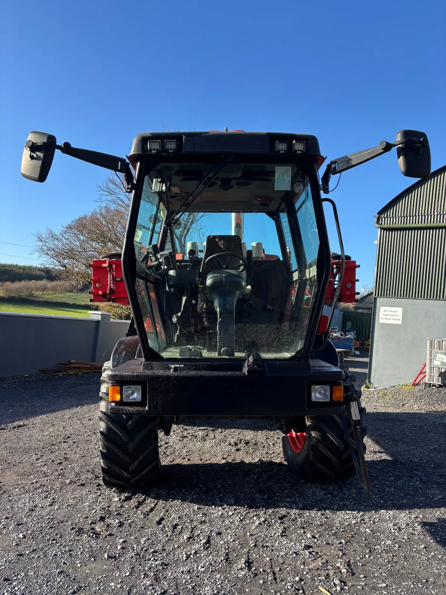 Sands SLC 4000 -Self Propelled Sprayer - Image 3