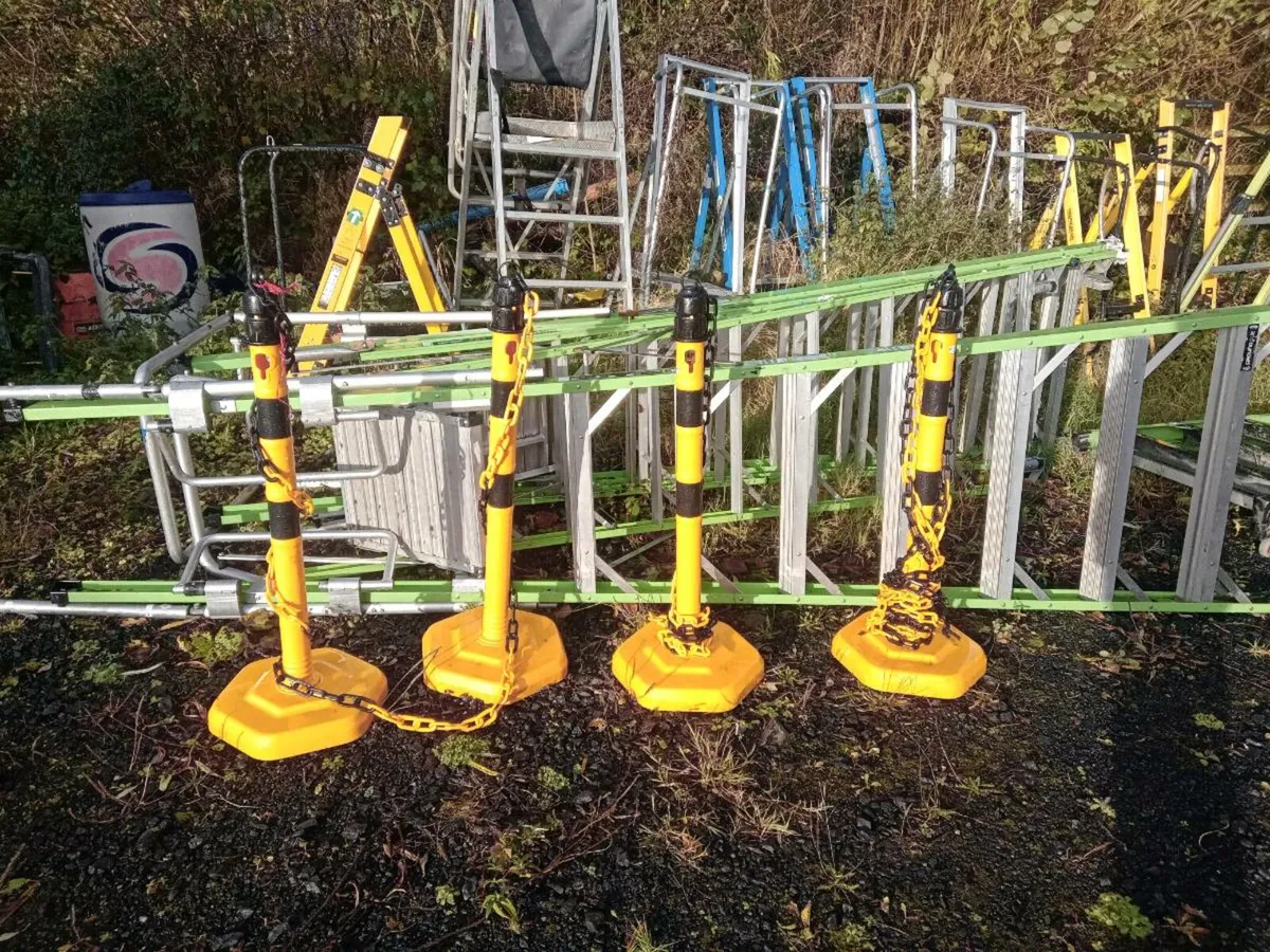 Scaffolding towers - Image 2