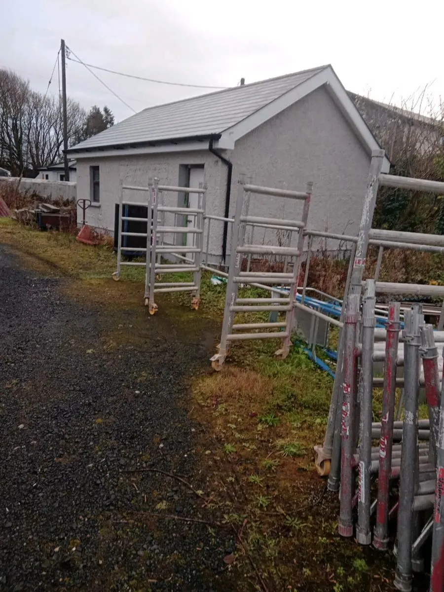 Scaffolding and ladders - Image 3