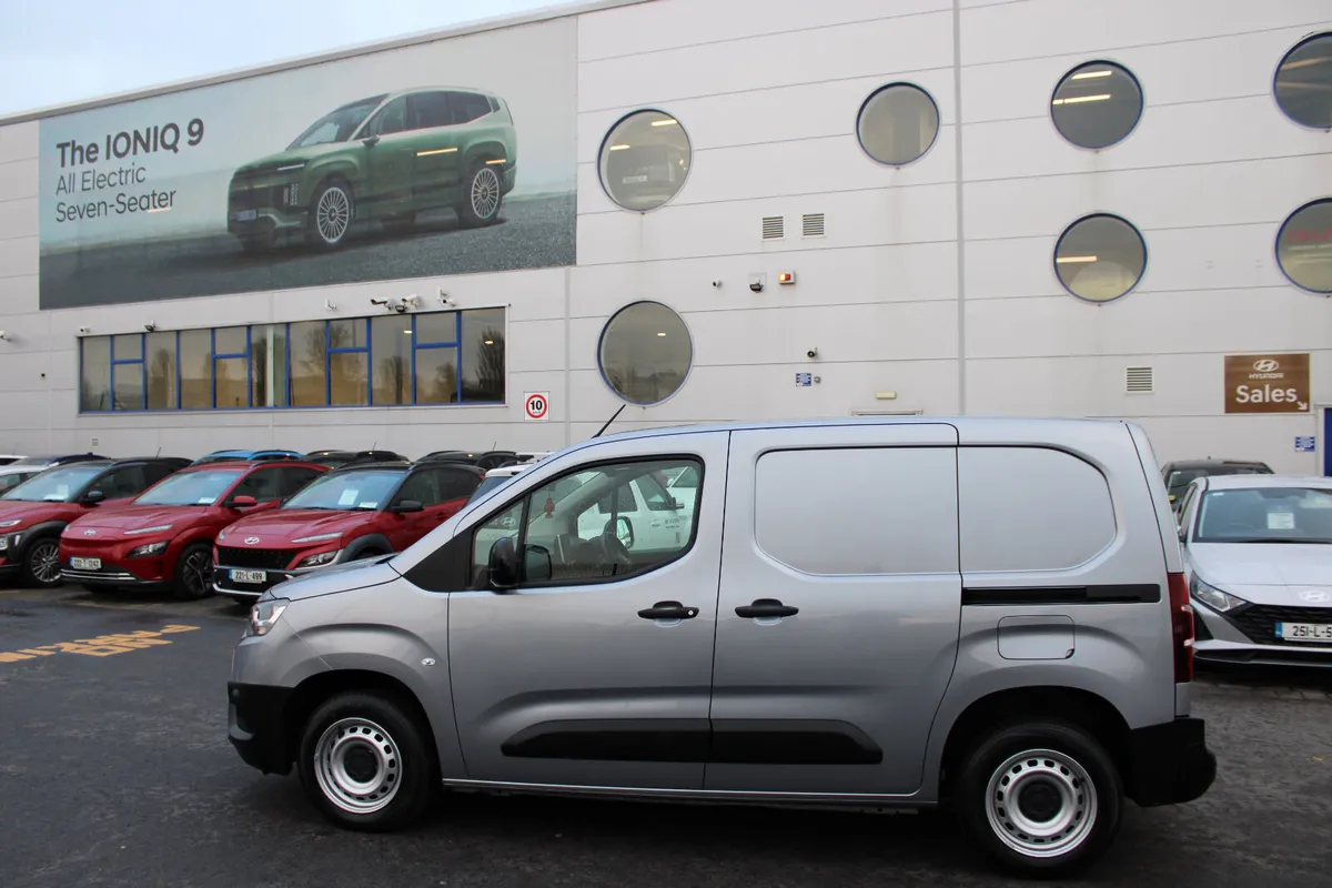 Toyota Proace 2023 - Image 2