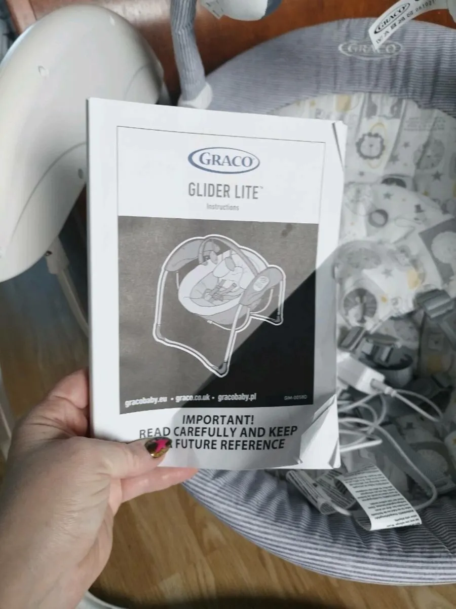 Graco baby electric swing/glider - Image 4