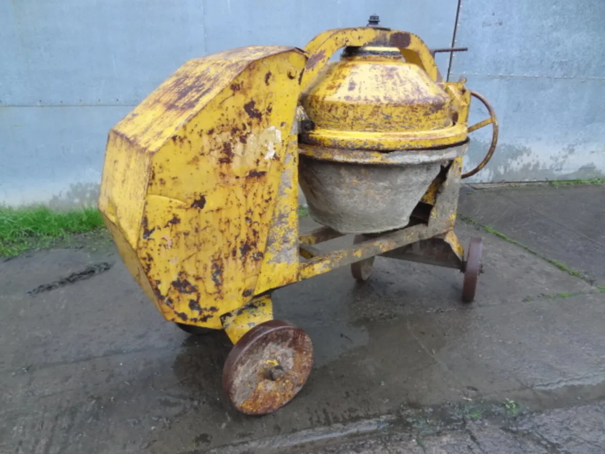 Diesel Cement Mixer - Image 1