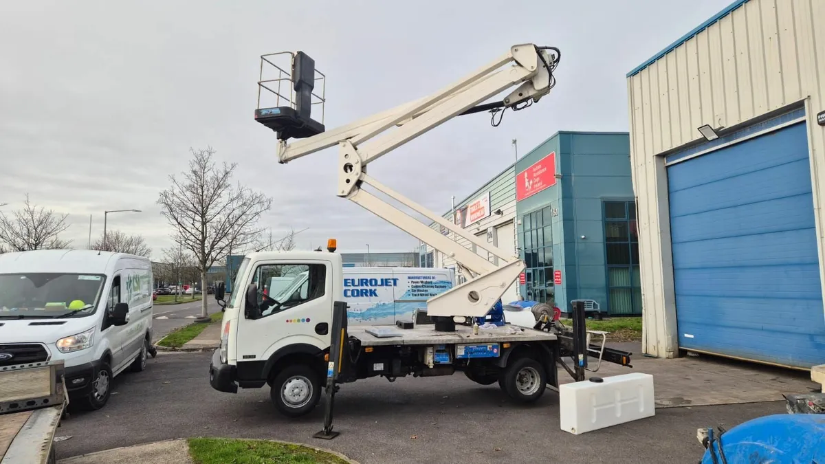 Munster Farm Shed Repairs & Painting - Image 1