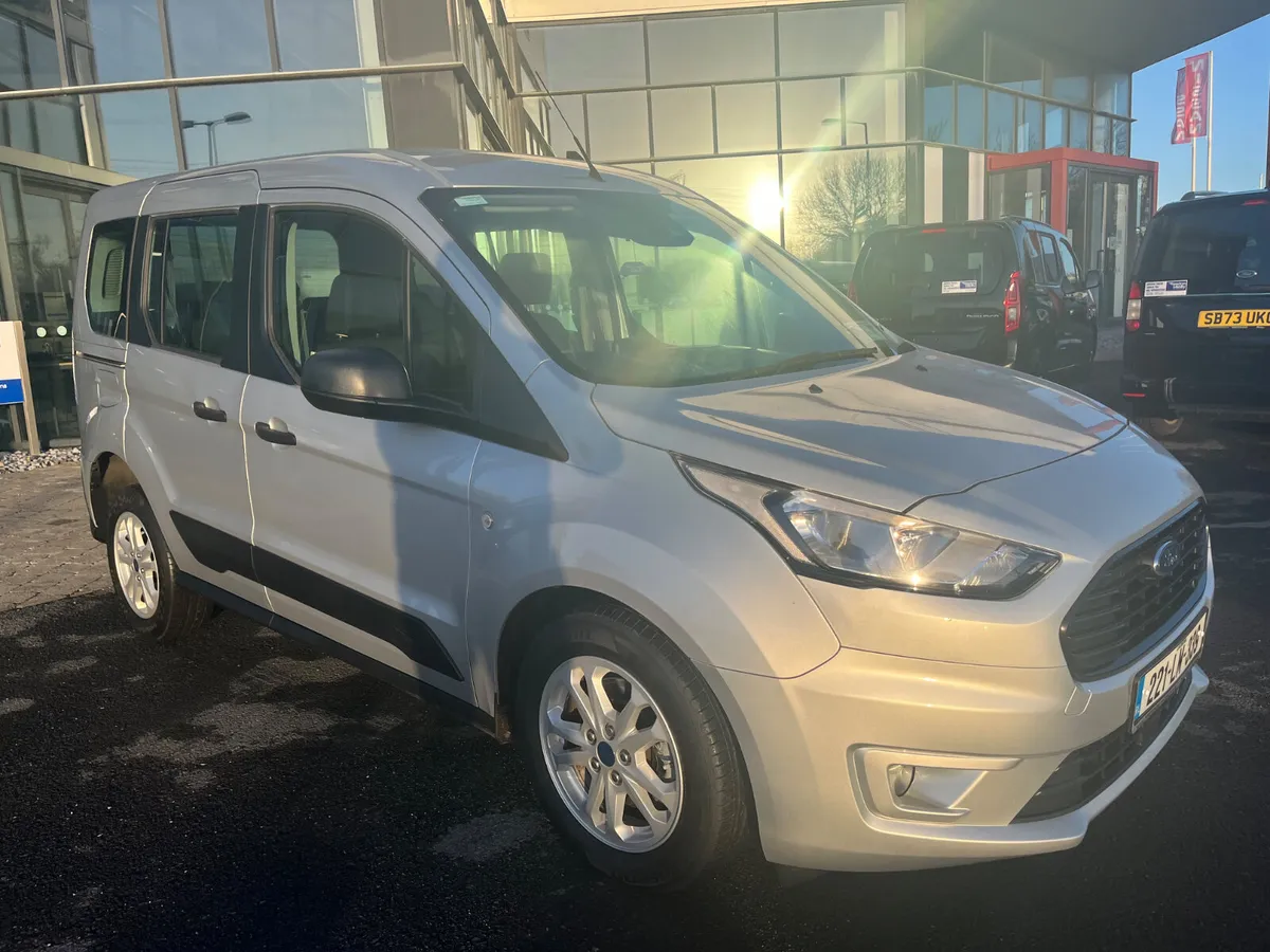 Ford Tourneo Connect 2022 Taxi Spec Wheelchair Van - Image 1