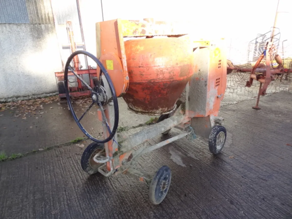Belle 100XT Diesel Cement Mixer - Image 1