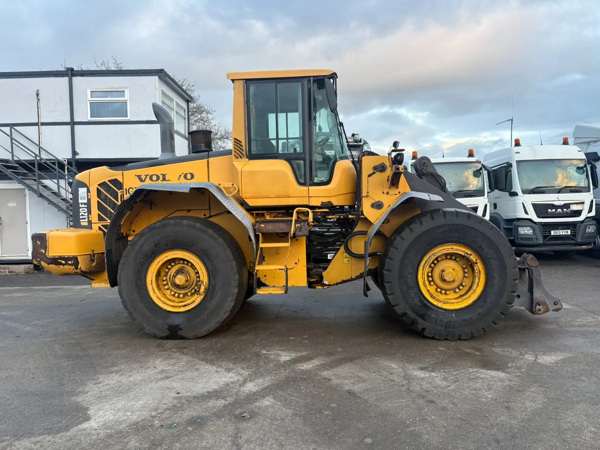 VOLVO L120F WHEEL LOADER - Image 1