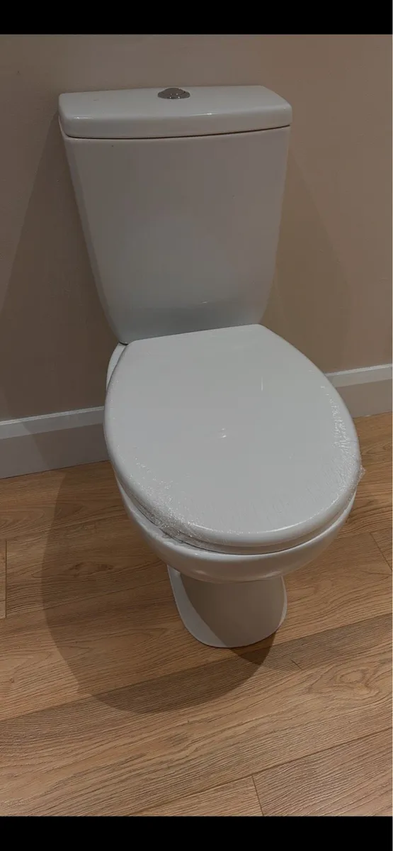 Toilet (new) - Image 1