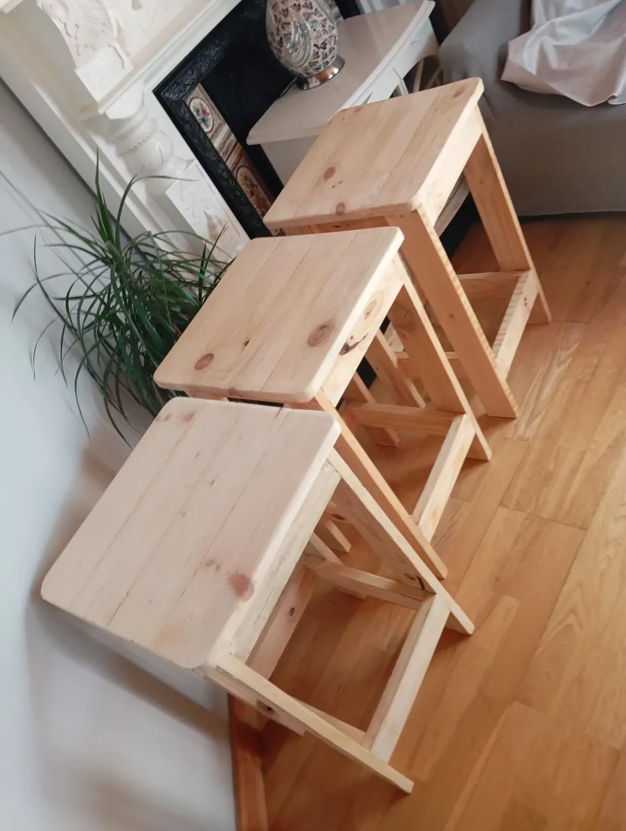 Handmade rustic stools - Image 2