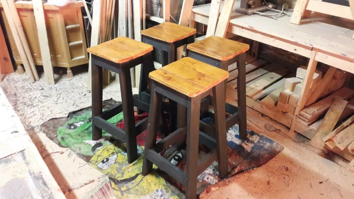 Handmade rustic stools - Image 4