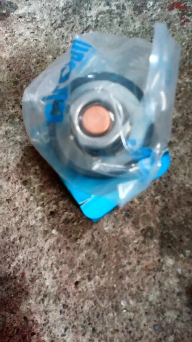 Audi a6 C6 2.0 TDI Circoli Thermostat - Image 2