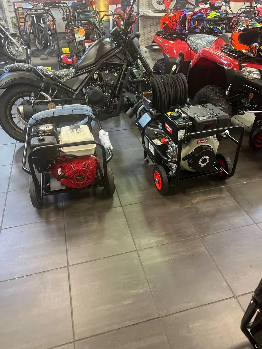 Power washers - Image 1