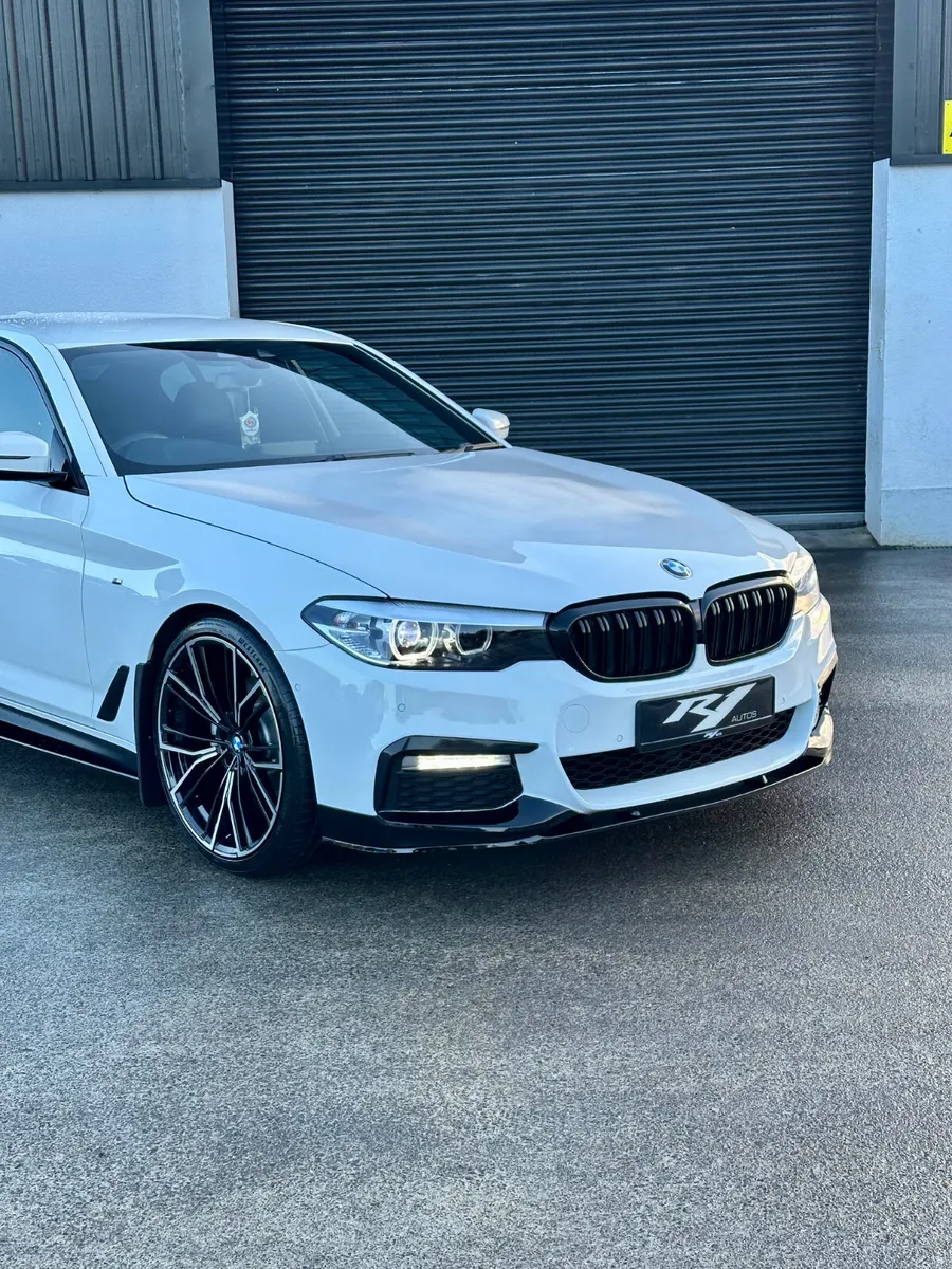 2017 BMW 520D MSPORT MPERFORMANCE - Image 3