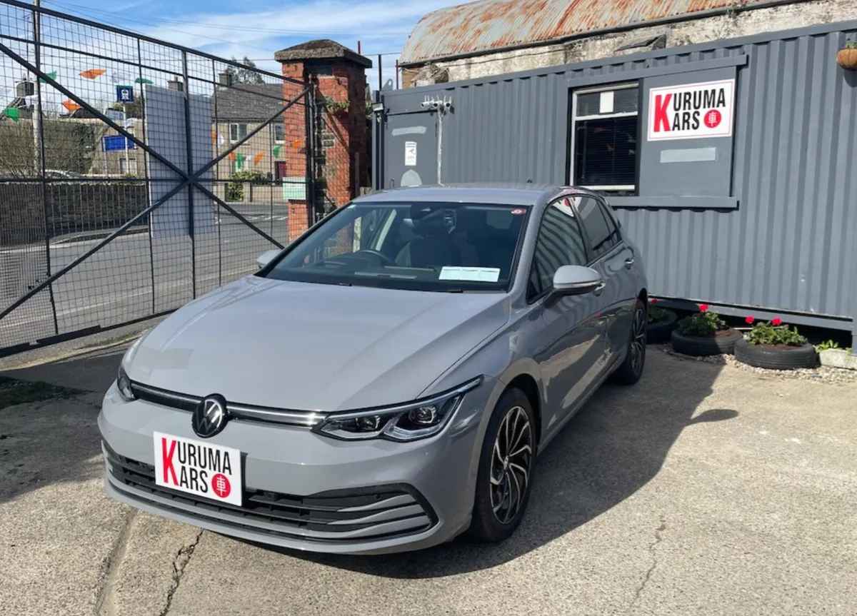 Volkswagen Golf 2023 Only 9000KM - Image 2