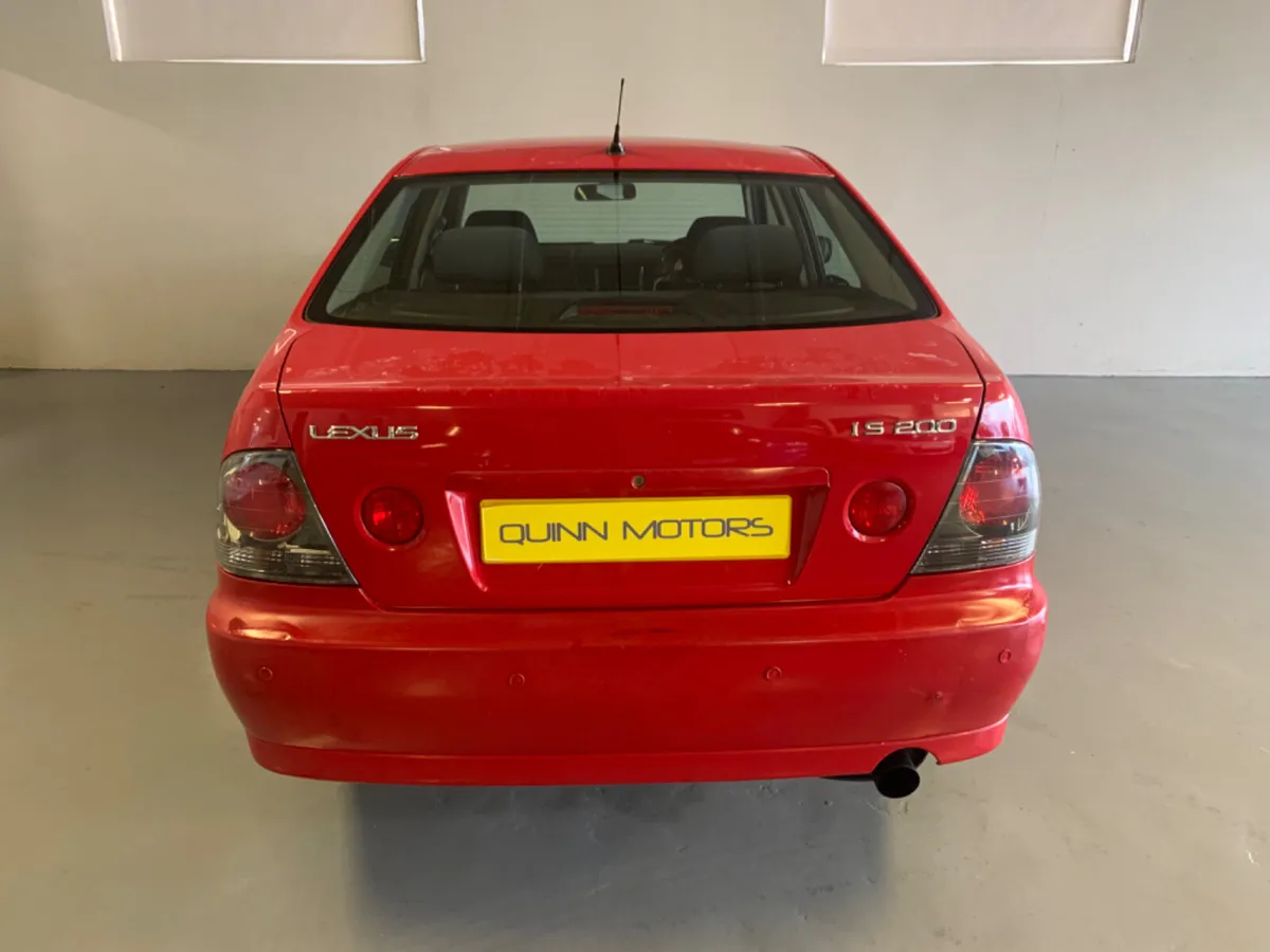 2003 LEXUS IS200 SE AUTO - Image 4