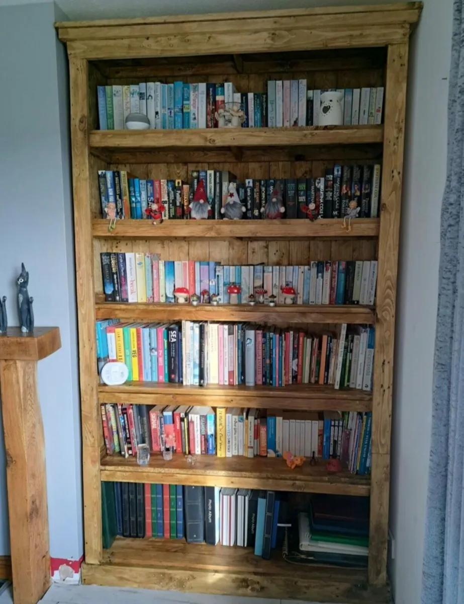 Handmade rustic bookcase - Image 4