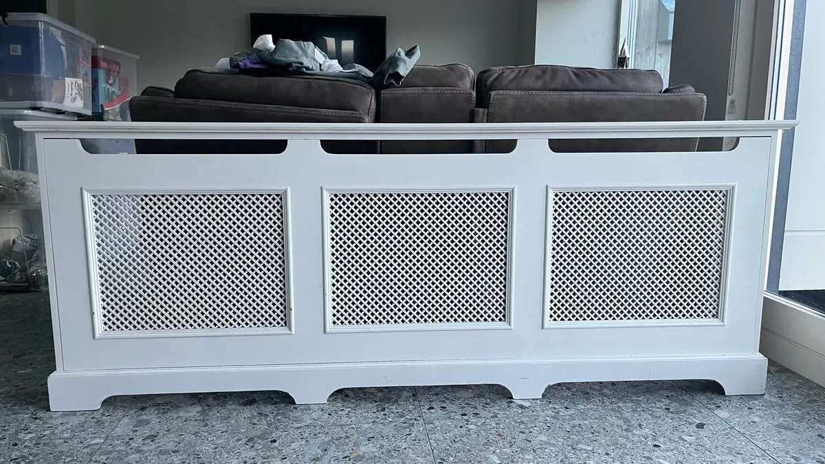 Radiator cover - Image 1