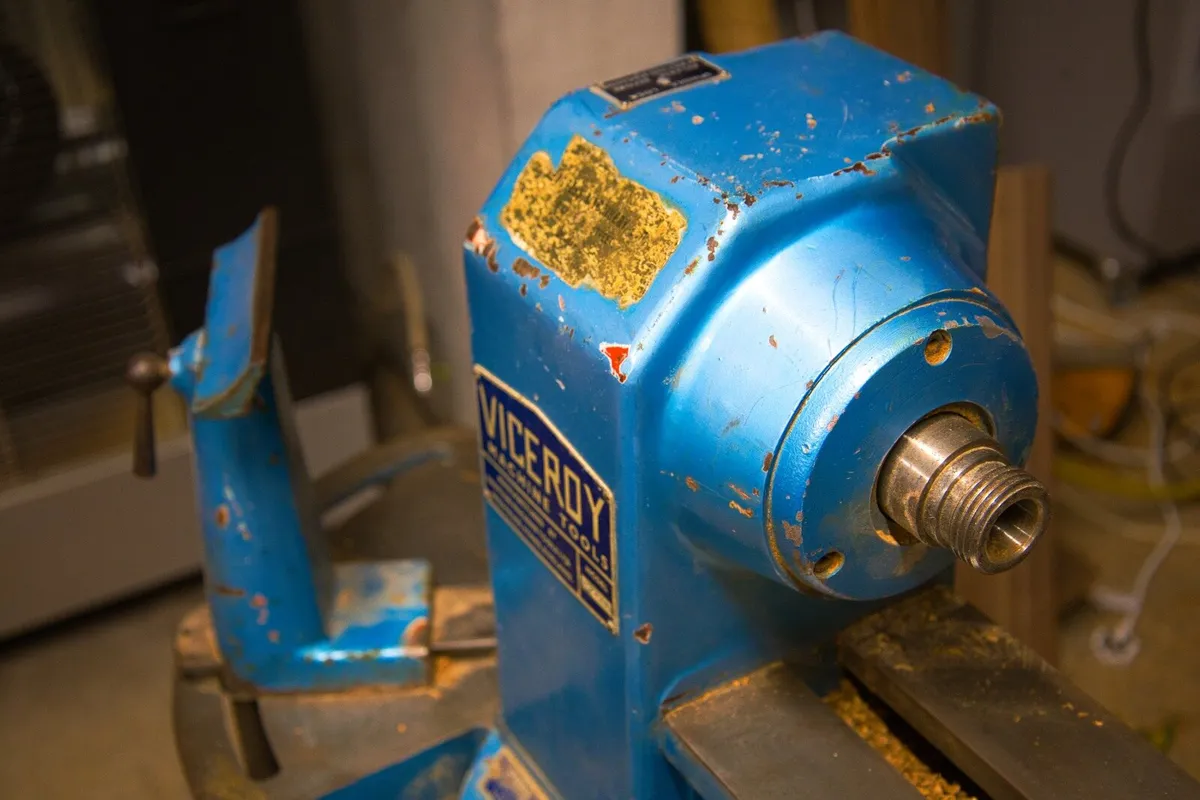 Lathe . Viceroy Woodturning Lathe - Image 2