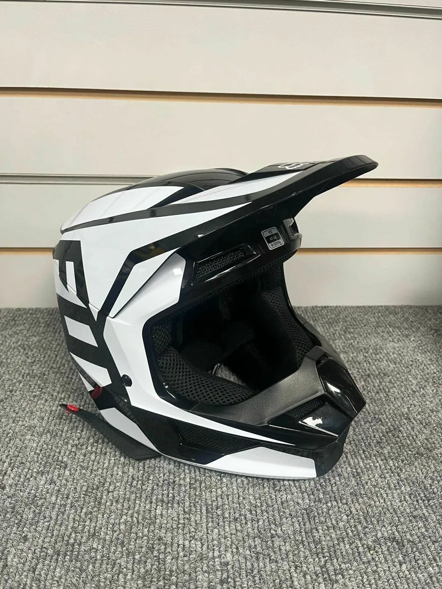 Fox MVRS MotorSport Helmet - Image 3