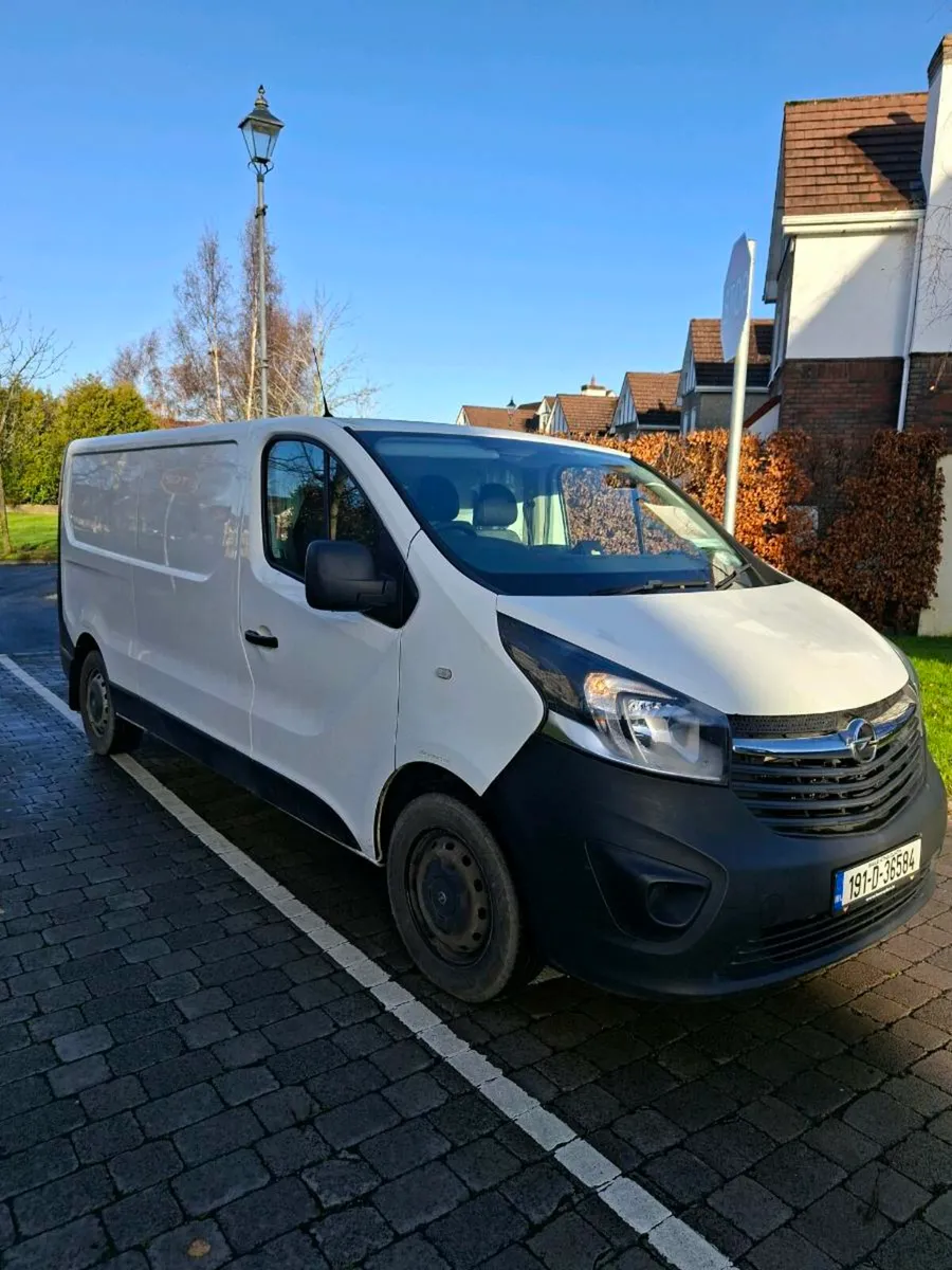 OPEL VIVARO 2019 146KM DOE AND TAX - Image 1