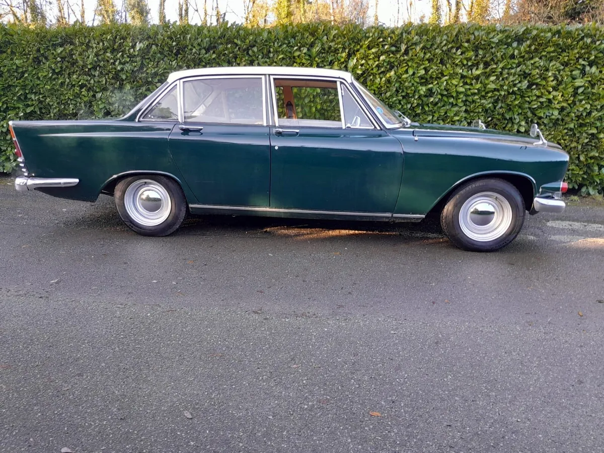 Ford Zodiac - Image 4