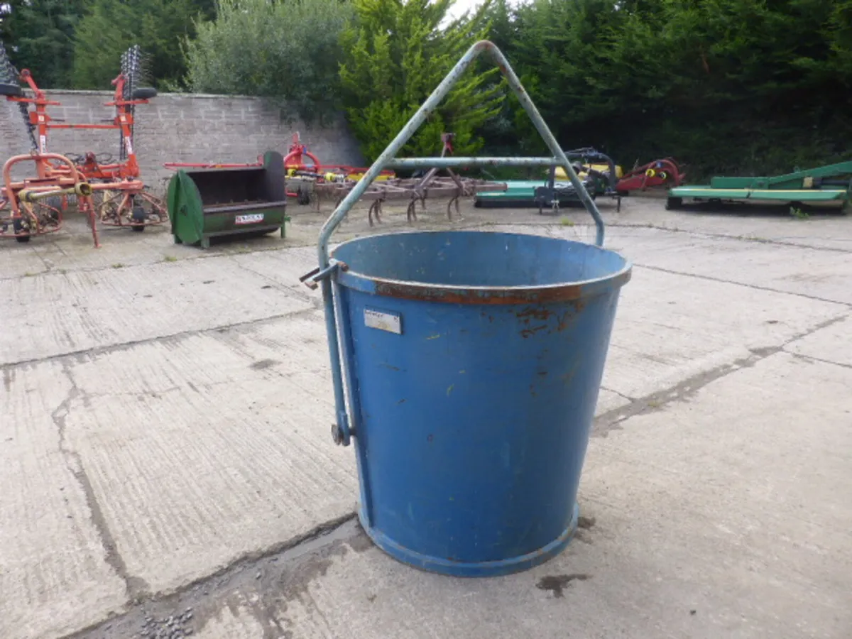 Conquip Boat Tip Skip & Tub Pot - Image 3