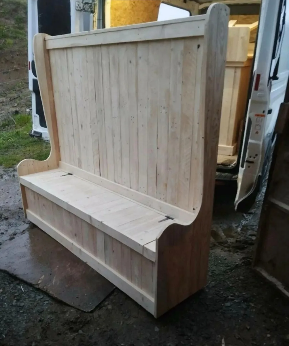 Handmade rustic hallway storage - Image 4