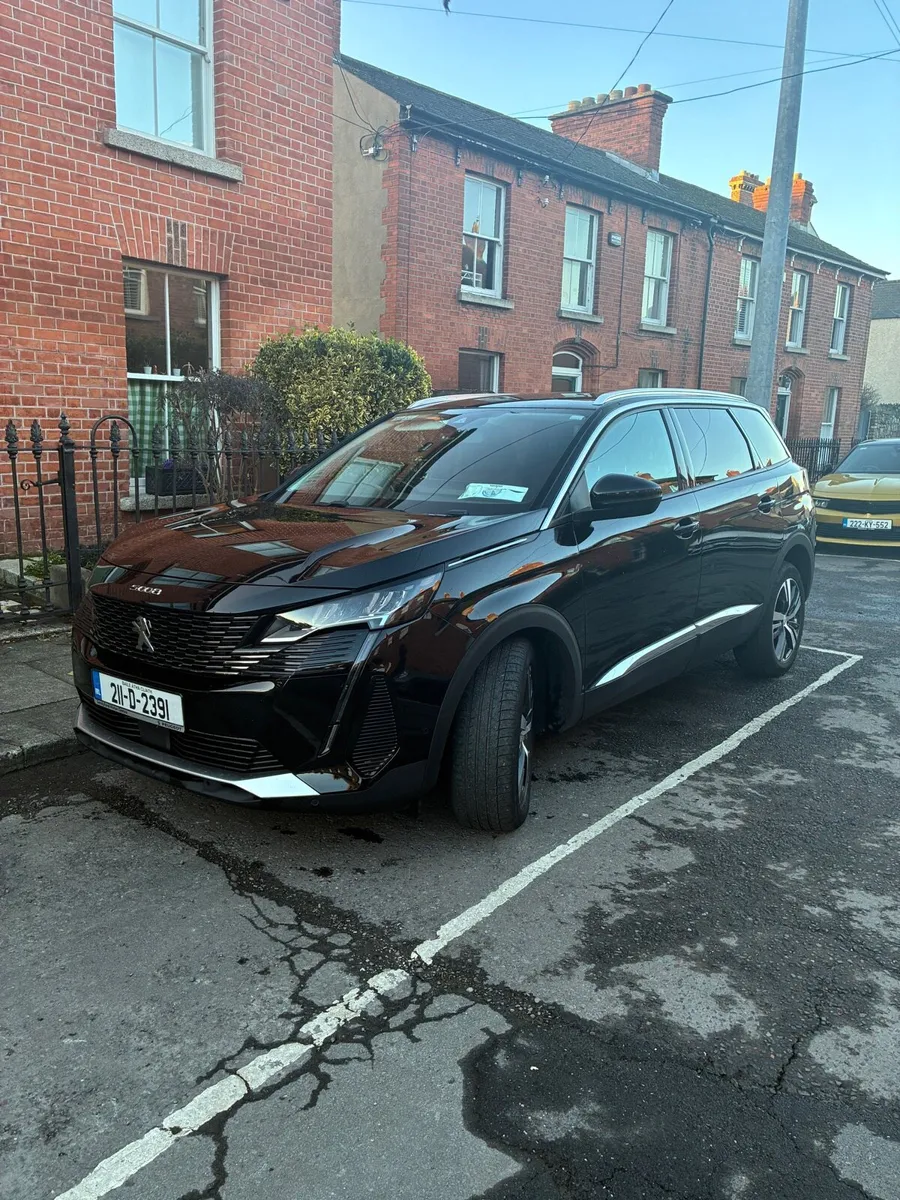 Peugeot 5008 / 7 Seater - Image 2