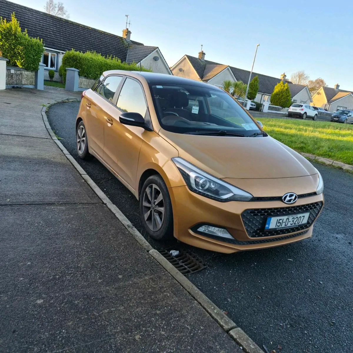 Hyundai i20 deluxe - Image 1