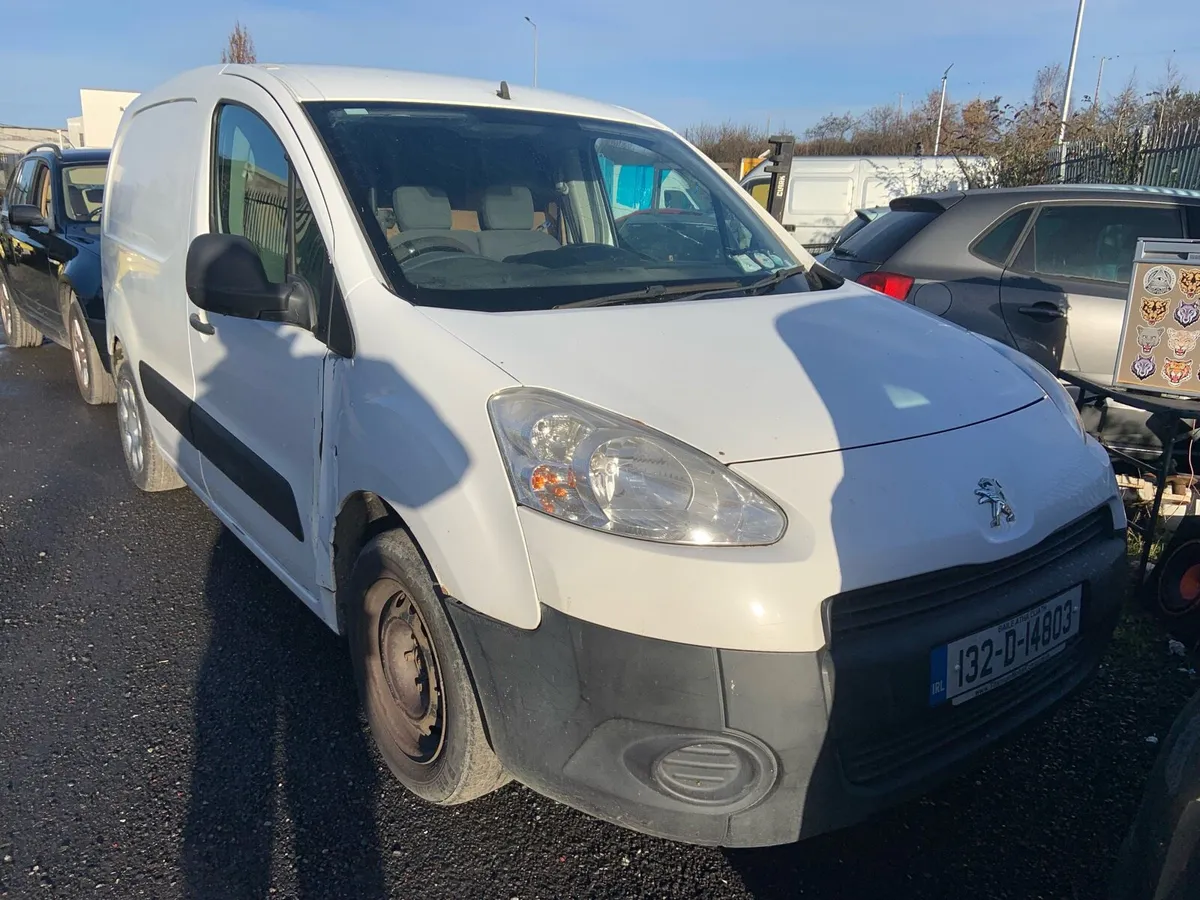 Peugeot partner 2013 no tax or test - Image 2