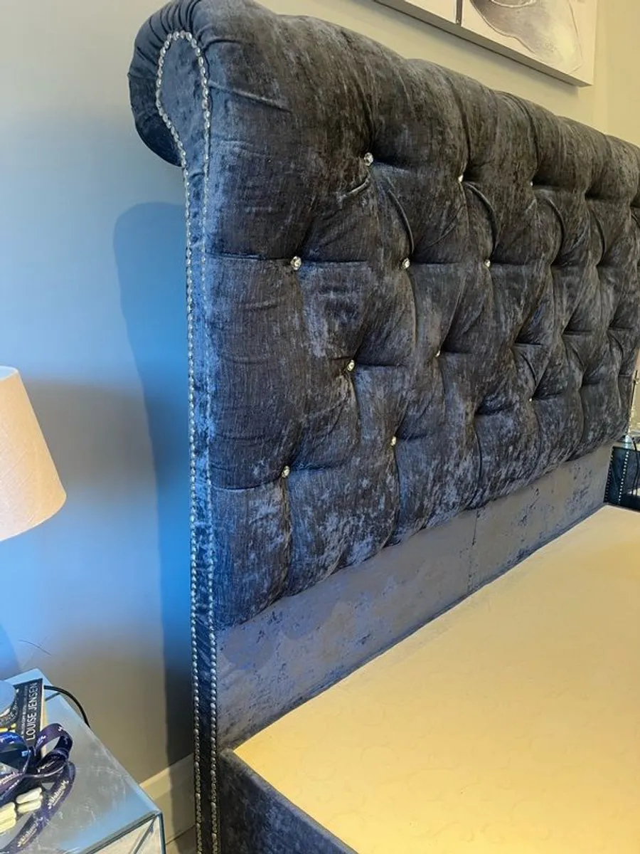 king size bed - Image 4