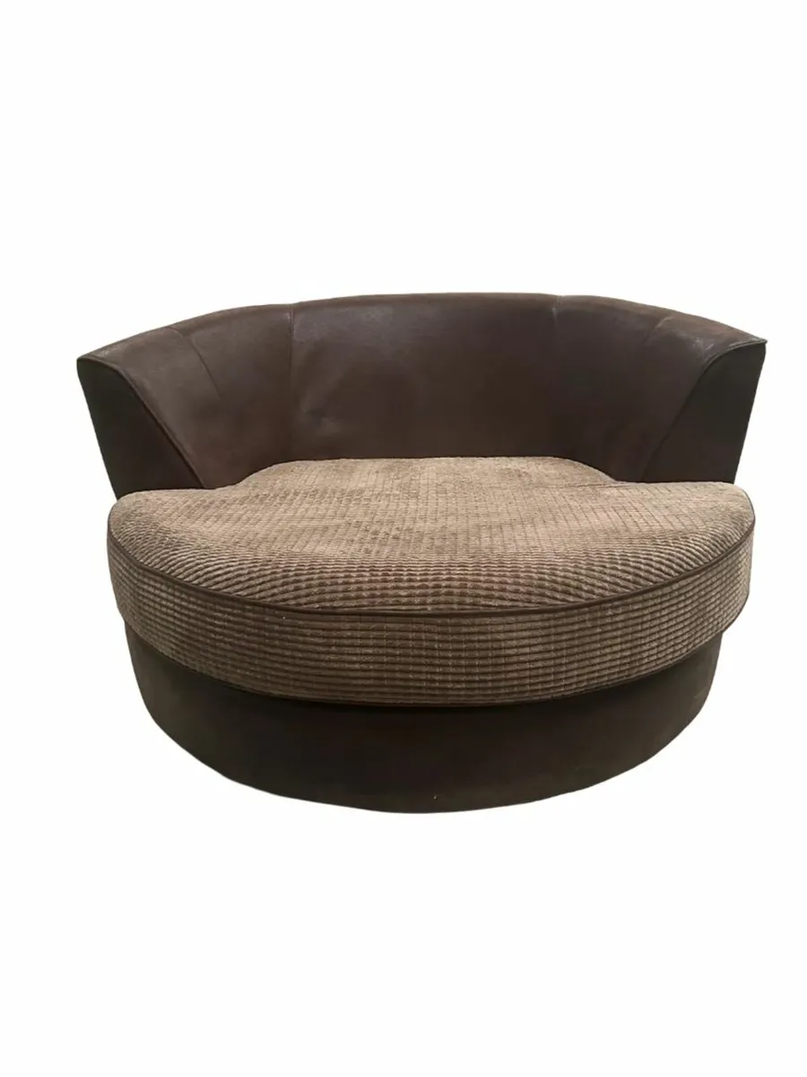 Swivel chair - Image 2