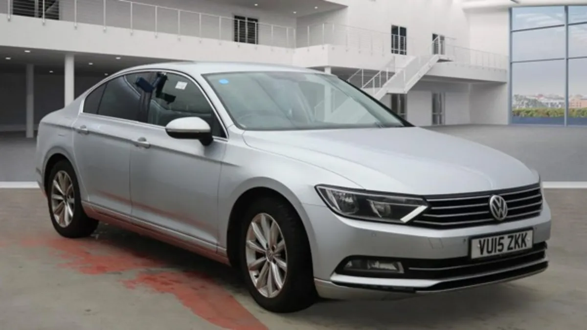 Volkswagen Passat 2015 - Image 1
