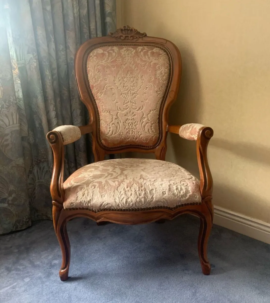 Queen Anne Chair