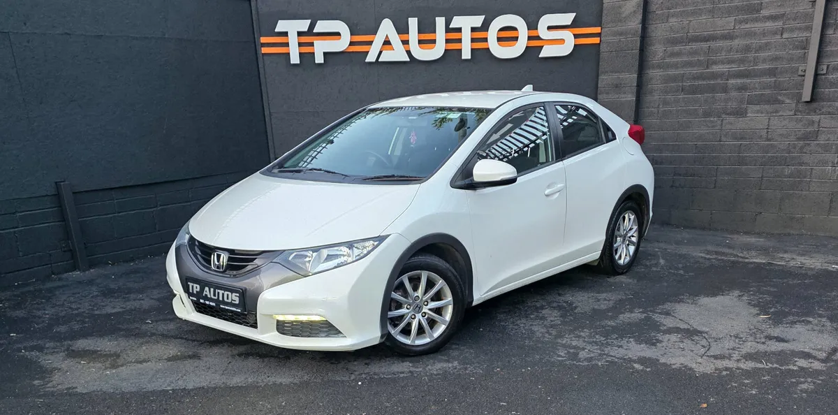 Honda Civic 2012 - Image 1