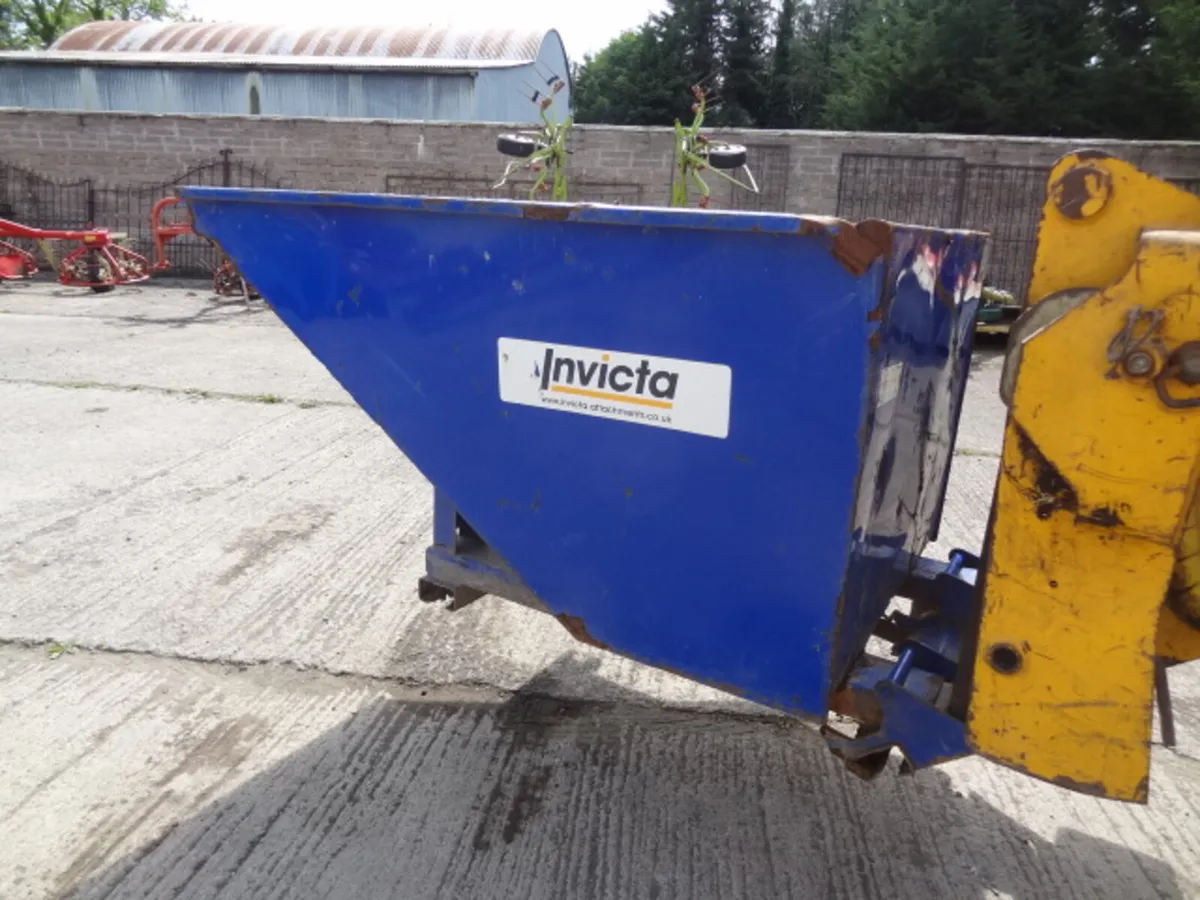 Forklift Tip Skips - Image 2