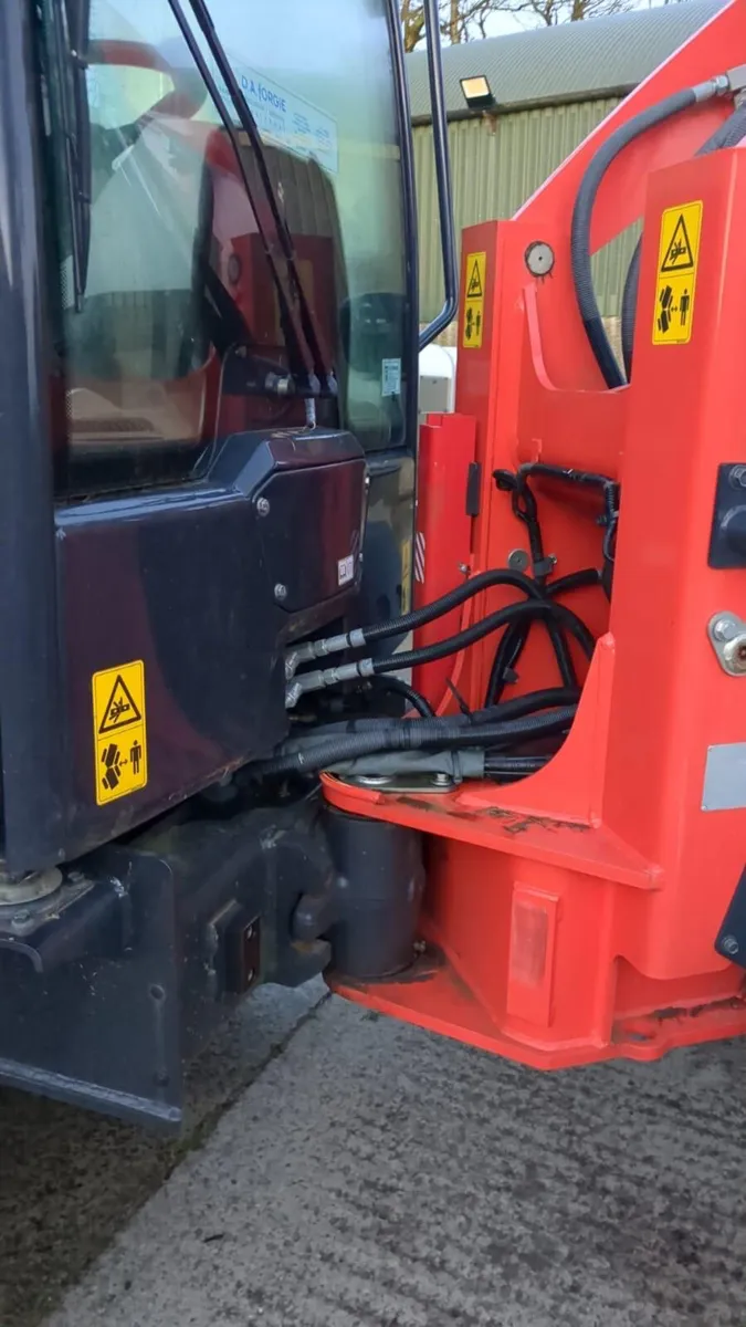 Kubota RO90 wheeled loader - Image 4