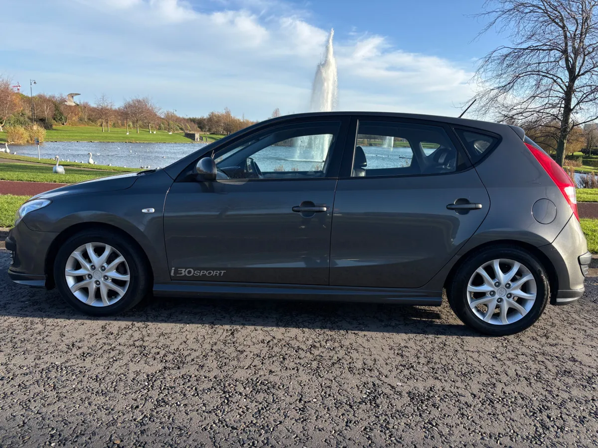 1.6 TDI 58K MILES *SPORT MODEL* - Image 4