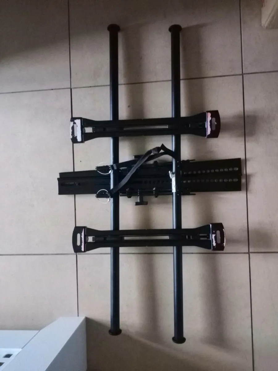 Chief fusion wall mount