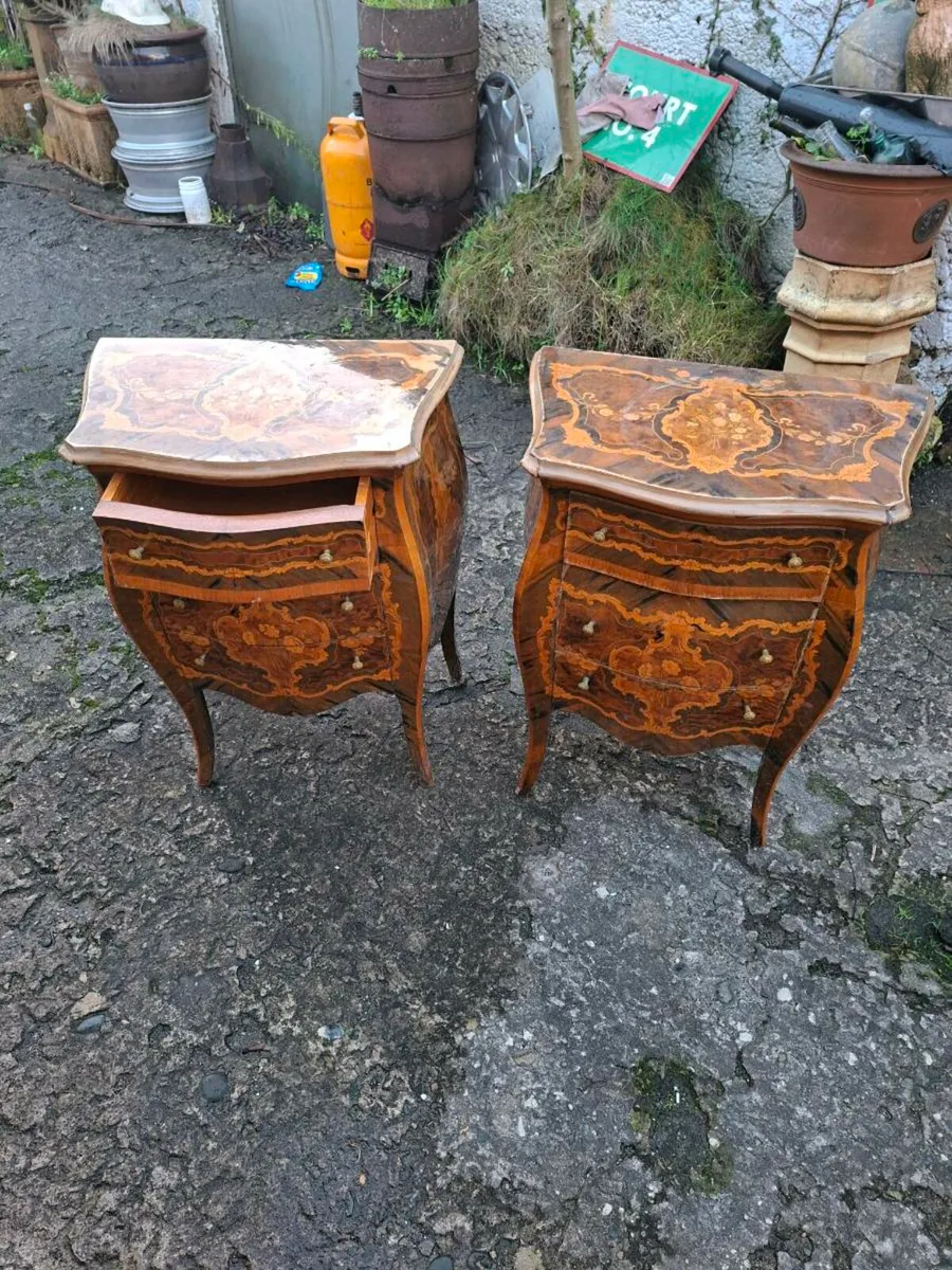 Dressing side tables - Image 1