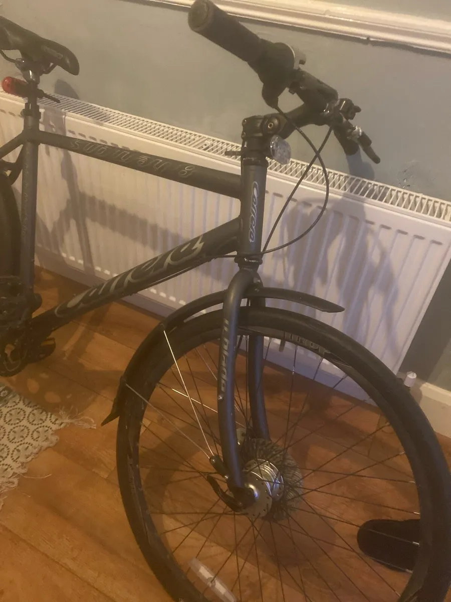 Good quality hybrid bike, - Image 2