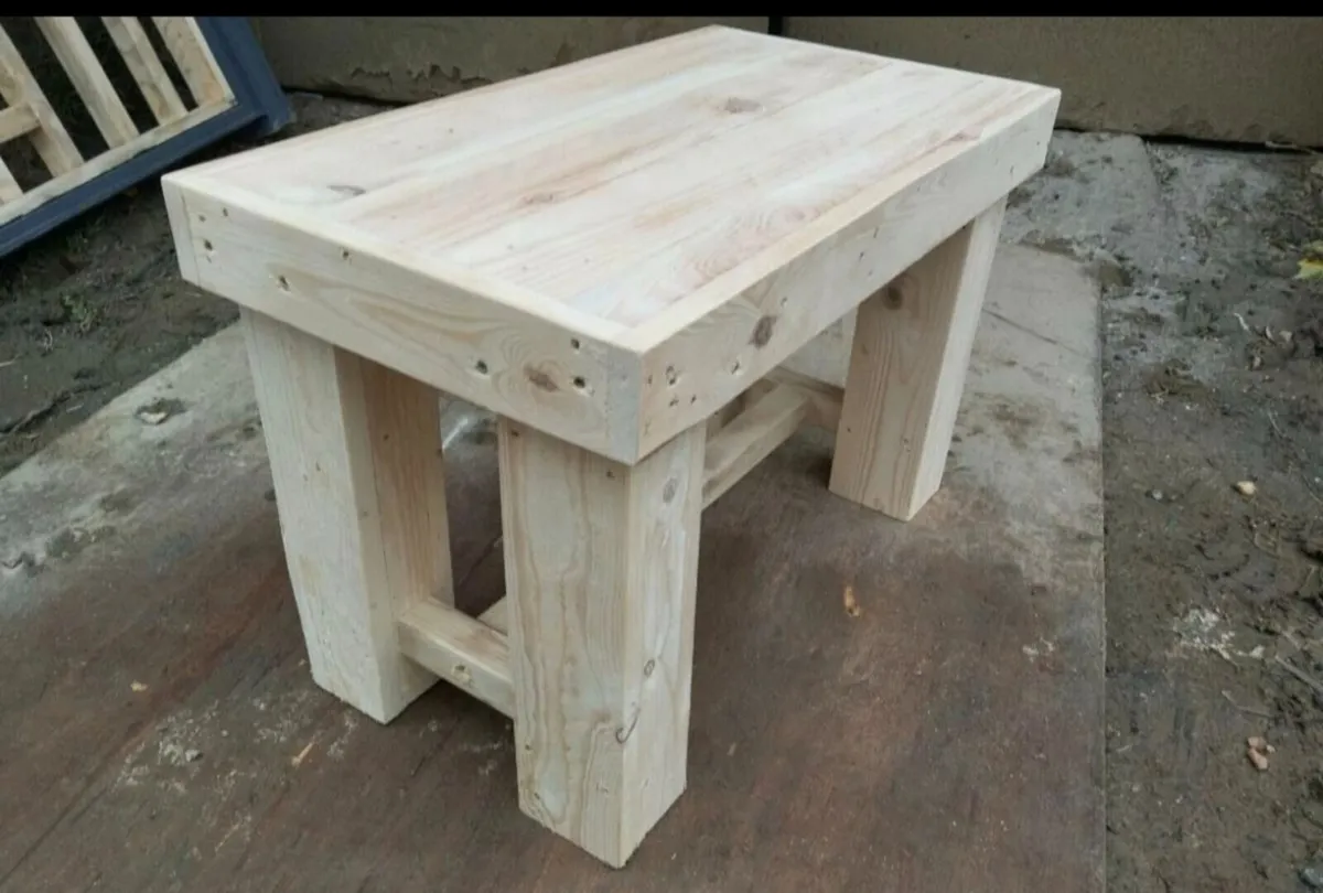 Handmade rustic table - Image 4