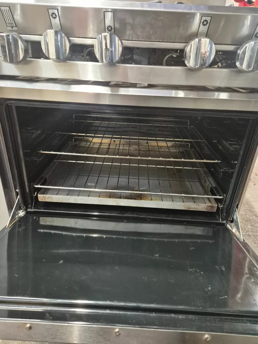 Gas cookers - Image 2