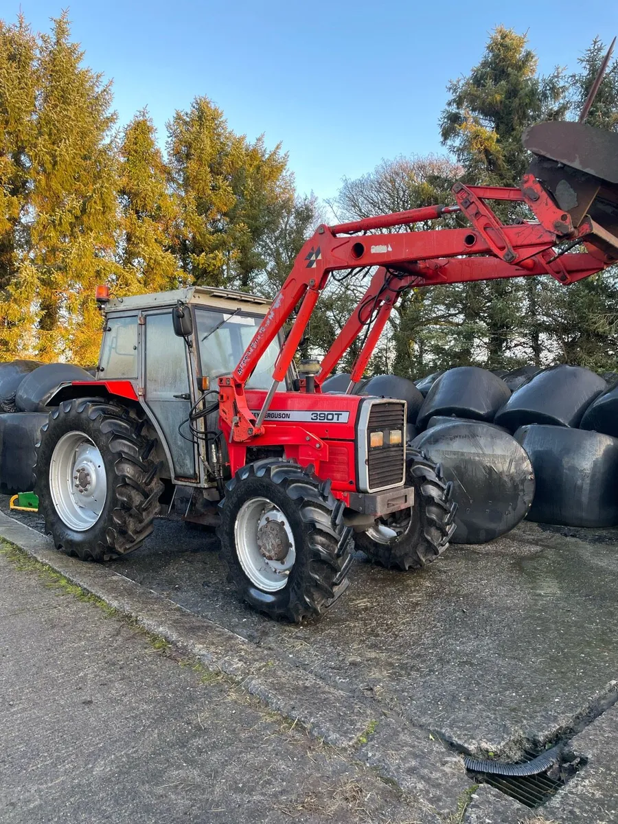 Massey Ferguson 390 - Image 1