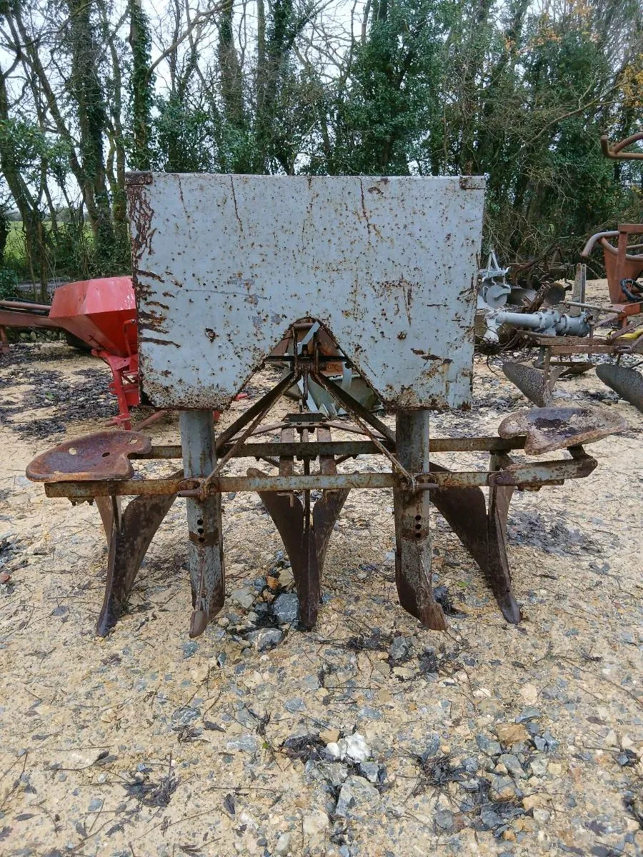 Ferguson items - Image 1