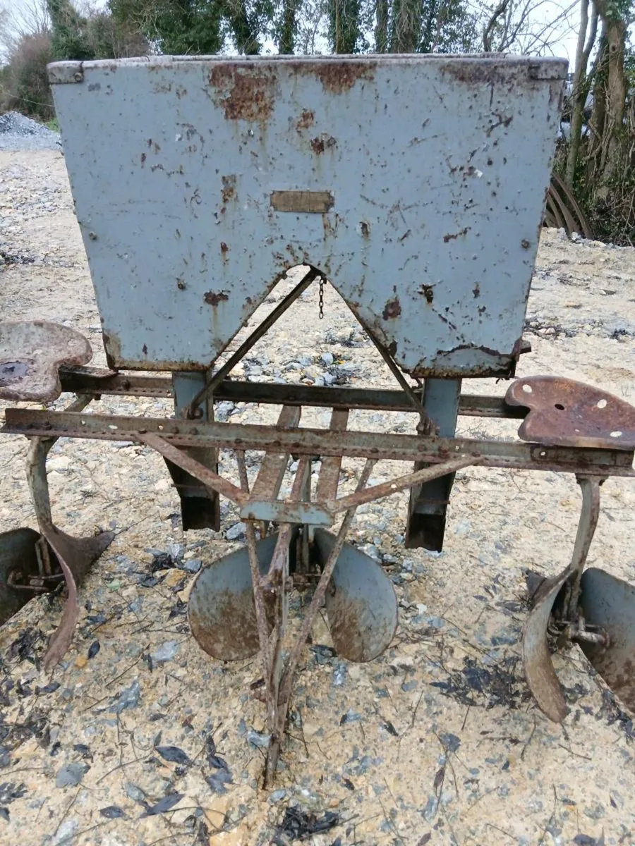 Ferguson items - Image 2