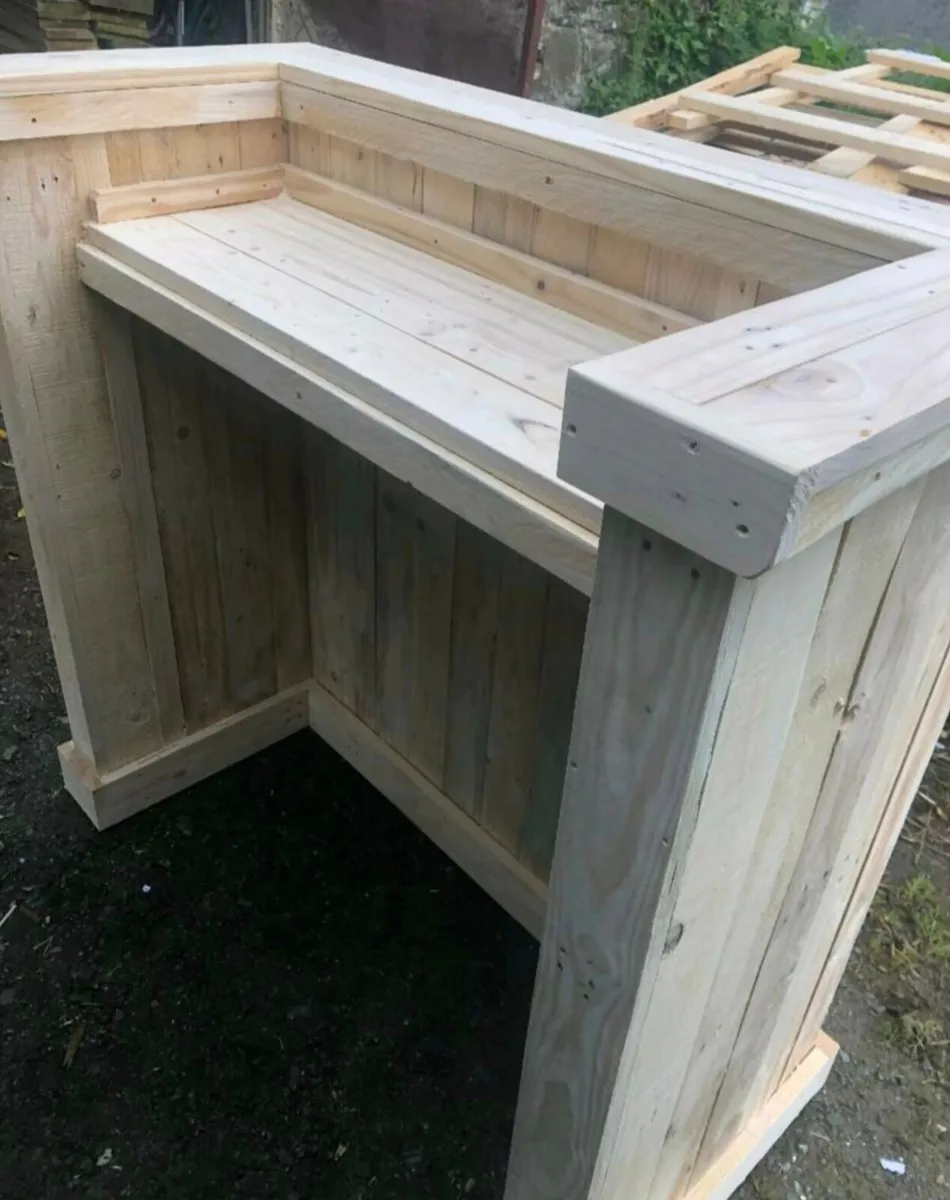 Handmade rustic reception desk - Image 2