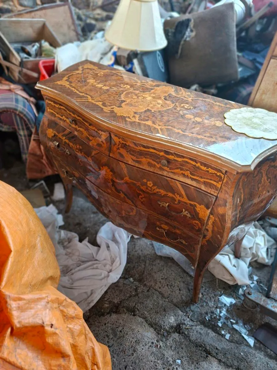 Chester drawers - Image 1