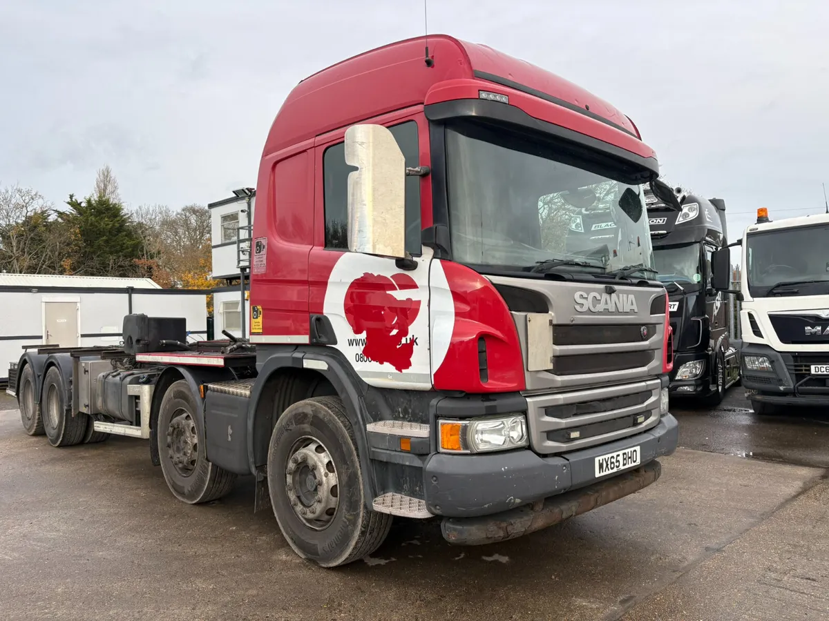 SCANIA 8X4 CHASSIS DOUBLE DIFF - Image 1