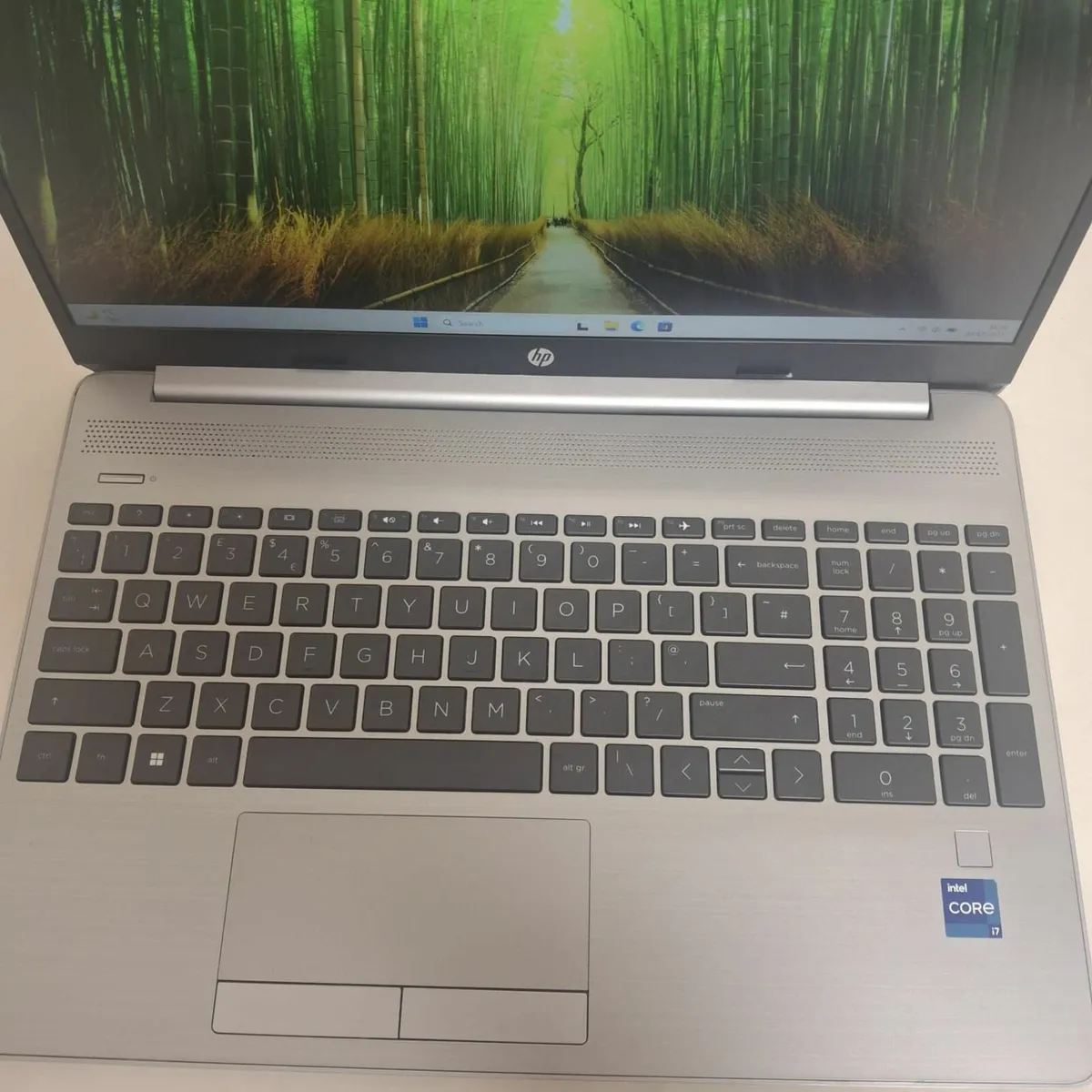 HP 250 G9 | i7-1255U | 16GB RAM | 512GB SSD | 15.6 - Image 1