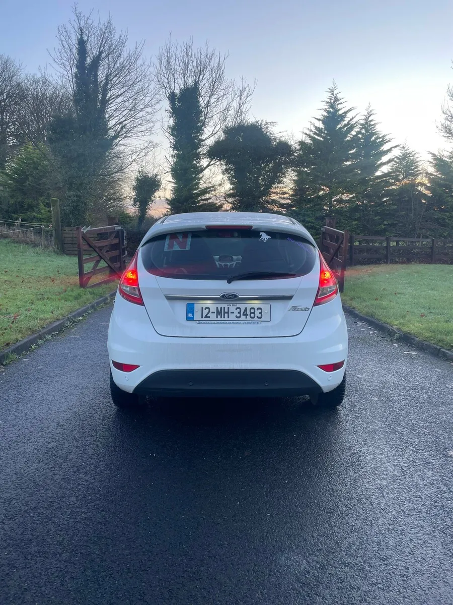 Ford fiesta - Image 4